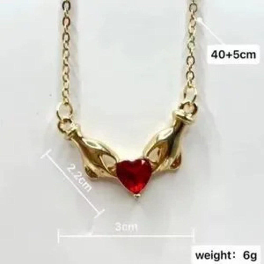 !!New Classic Heart Necklace with Red Gemstone